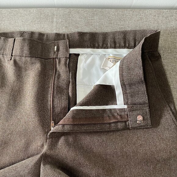 Vintage Levi's Action Slacks Dress Pants Men's 34 x 29 Mid Rise Brown Office USA - Picture 3 of 14